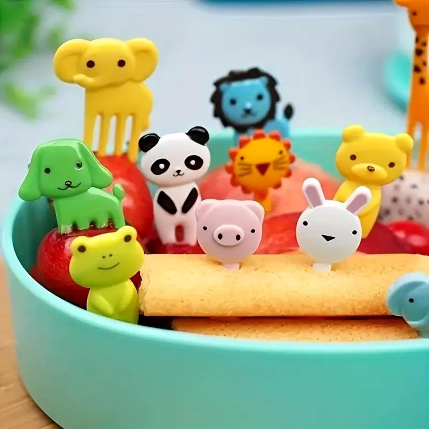 Adorable Animal Style Fruit Forks for Parties