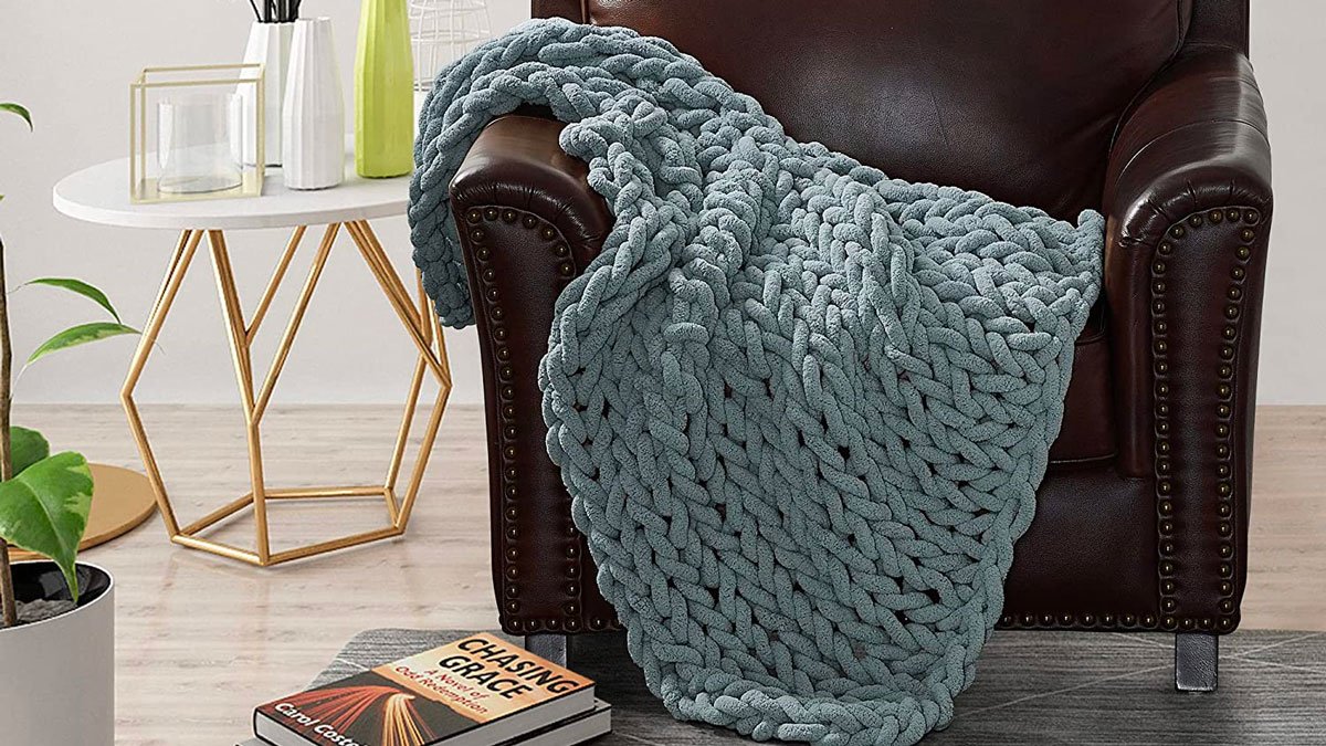 Chunky Braided Chenille Throw Blanket