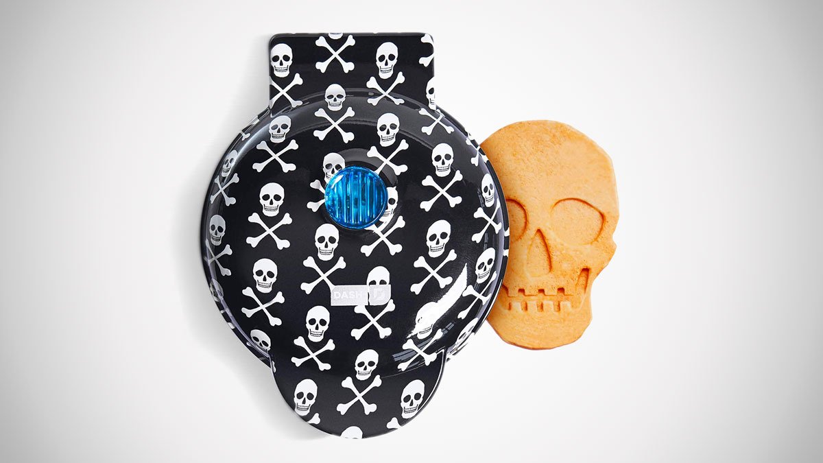 Dash Mini Skull Waffle Maker