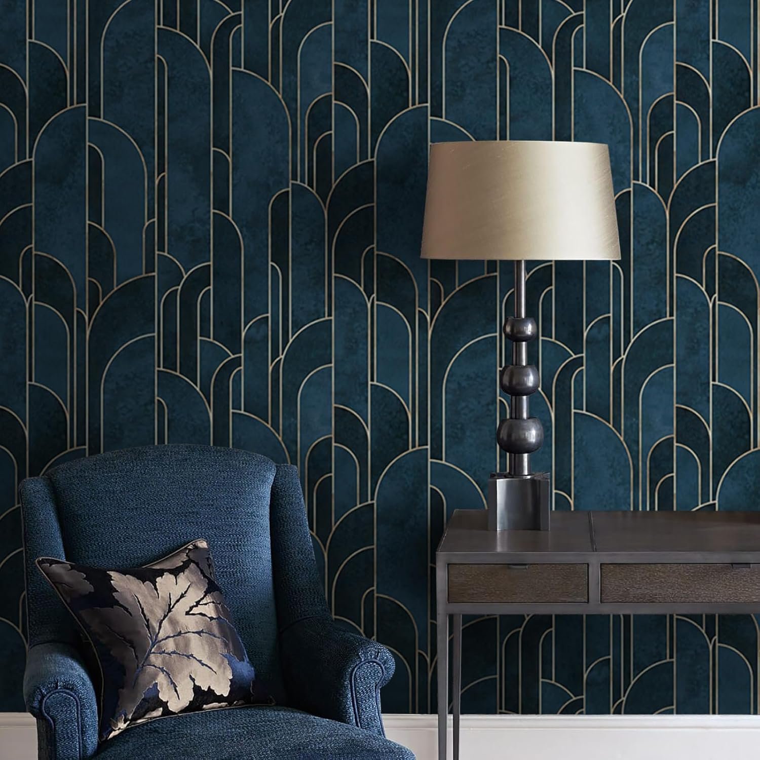 Elegant Blue Geometric Wallpaper - Peel & Stick Design