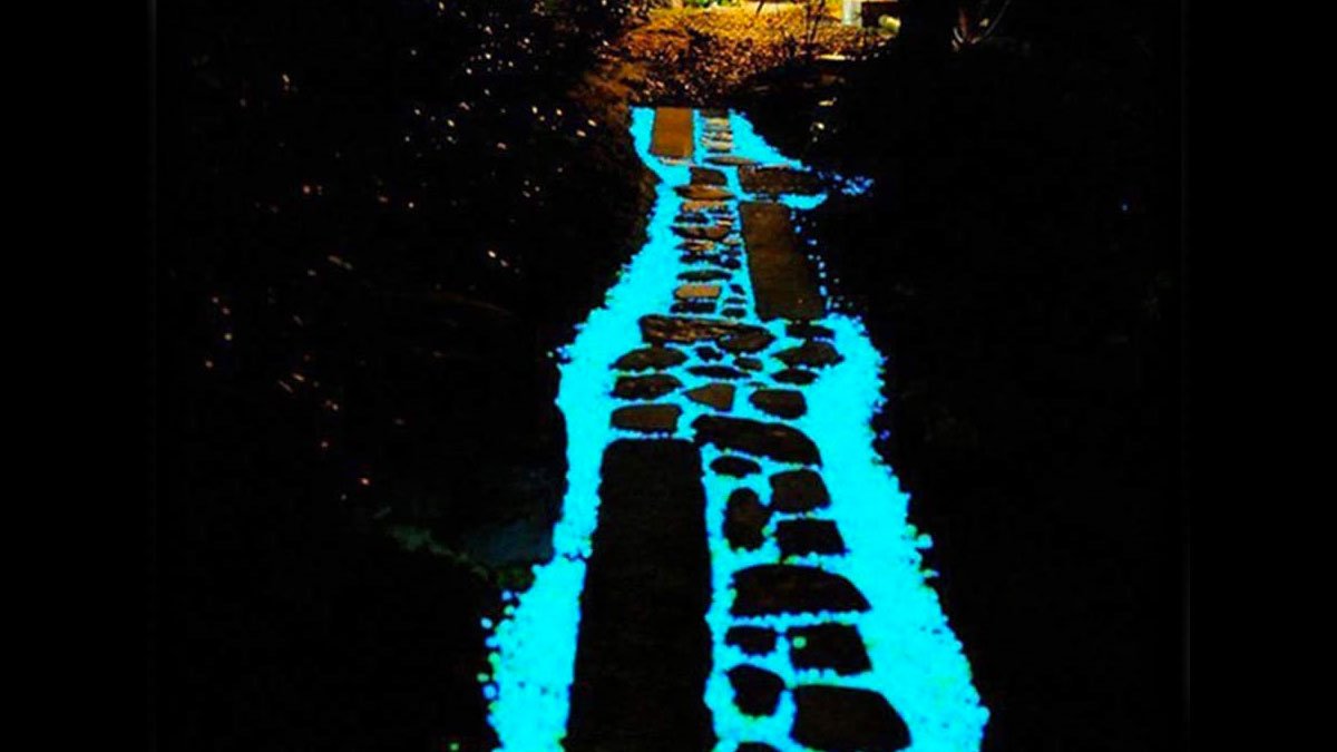 Glowing Pebbles for Walkways, Gardens & Home Decor