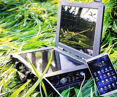 Portable Off-Grid Solar Generator Kit