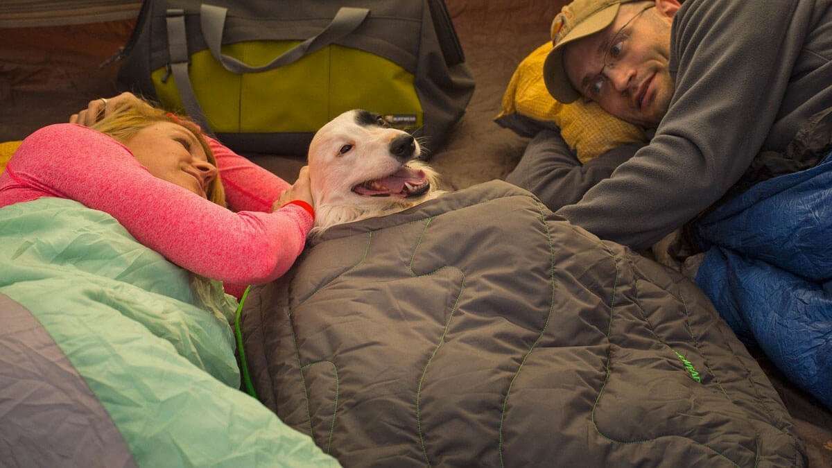 Ruffwear Highlands Sleeping Bag for Dogs
