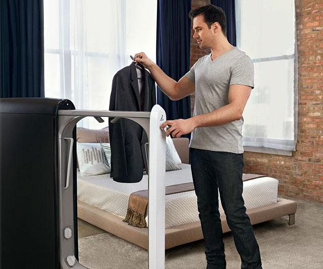 SWASH 10-Minute Clothing Refresher