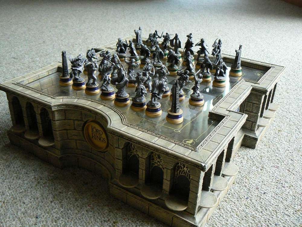 The Lord of the Rings Chess Set