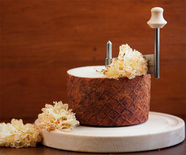 Cheese & Chocolate Curler