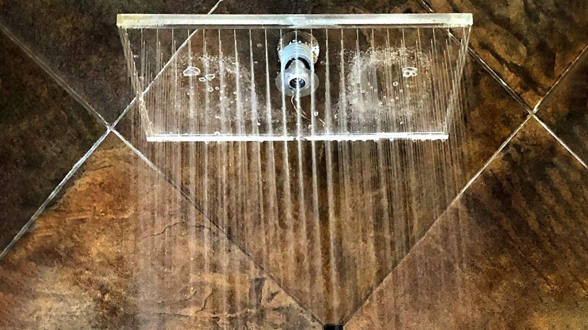 Clear Shower XL Transparent Shower Head