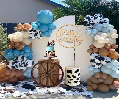 Cow-Themed Party Balloon Kit: 158-Piece Arch & Garland Set