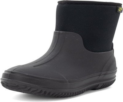 Keep Kids' Feet Dry & Cozy All Winter Long