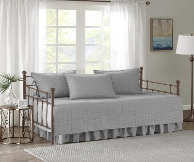 Cozy Kienna Daybed Set - 5 Piece Guest Room Luxury