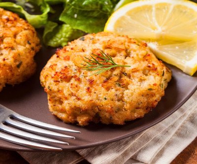 Premium Maryland Crab Cakes - 80% Jumbo Lump Meat