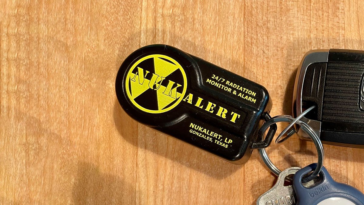 NukAlert Keychain Nuclear Radiation Detector & Monitor