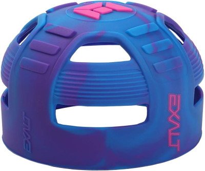 Secure Tank Grip for Easy Carrying – Black/Gold