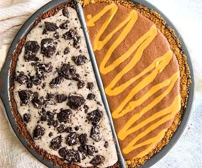 Split Decision Pie Pan