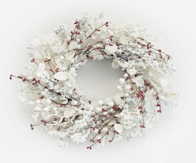 Year-Round Beauty: White Berry Wreath for Every Season