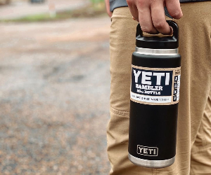 Yeti Rambler Vacuum Insulated Bottle