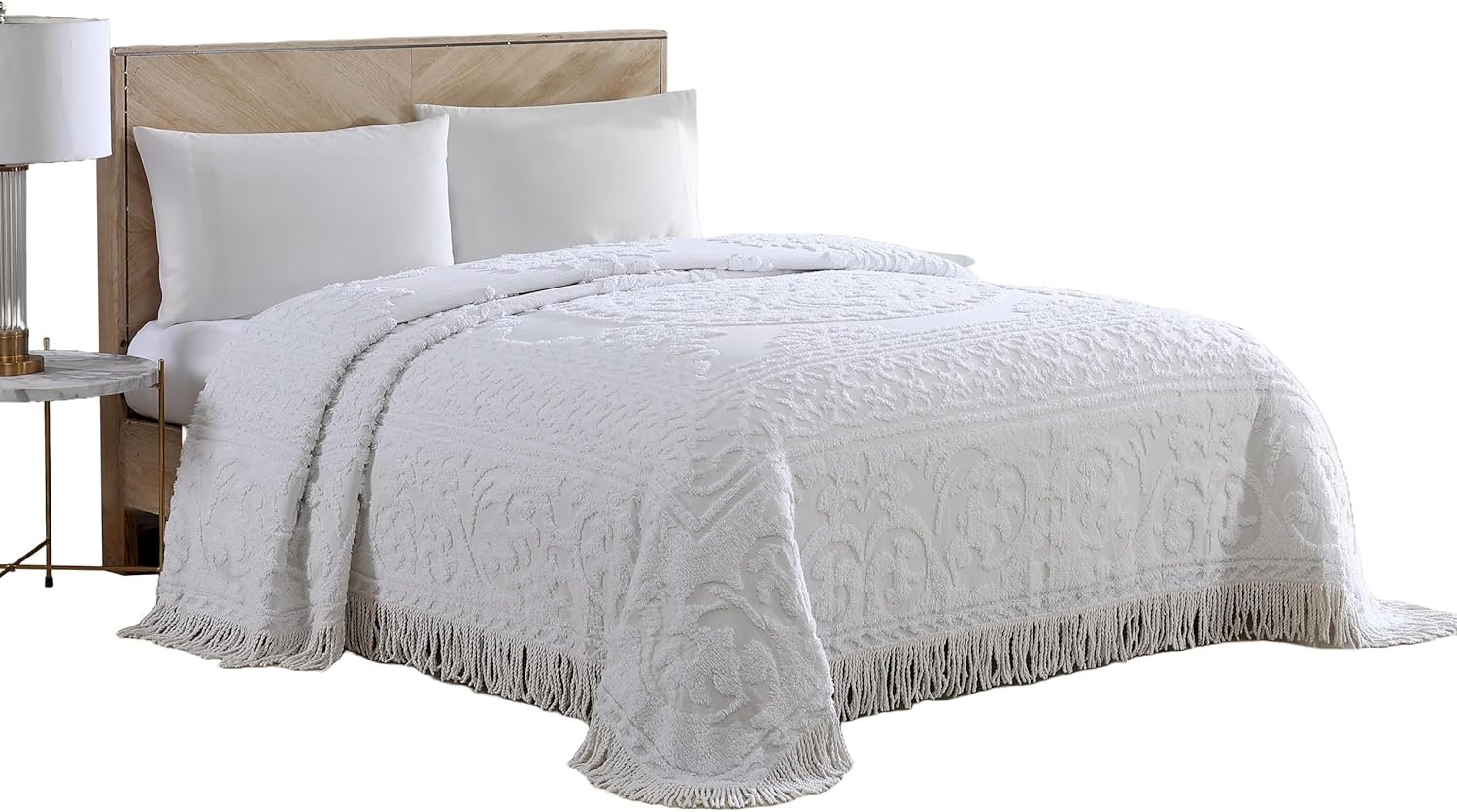 Timeless Elegance: Queen White Chenille Bedspread with Medallion Design