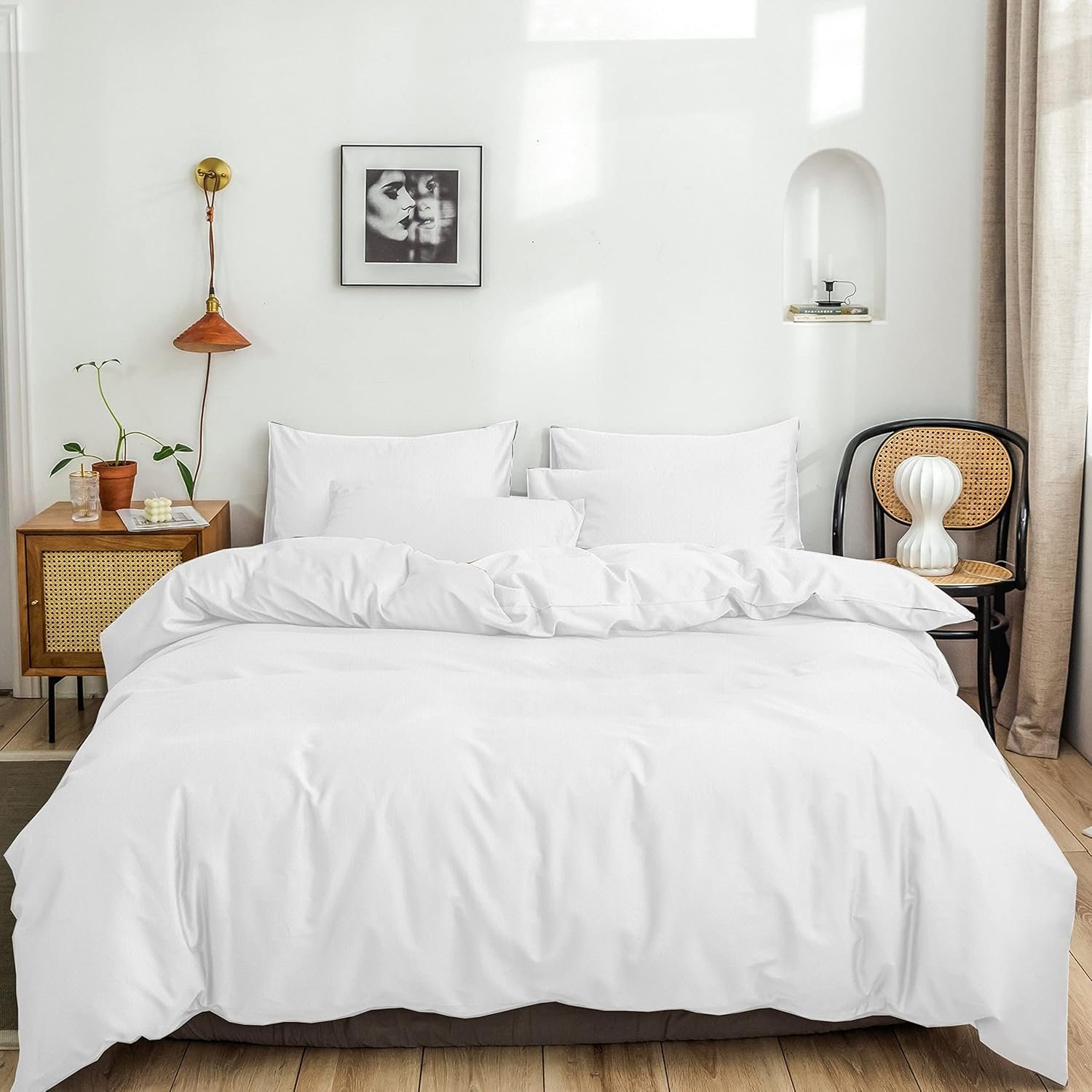 Sleep Soundly: Waterproof Duvet Cover Protector for Accidents & Pets