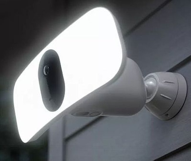 Arlo Pro 3 Smart Floodlight Camera