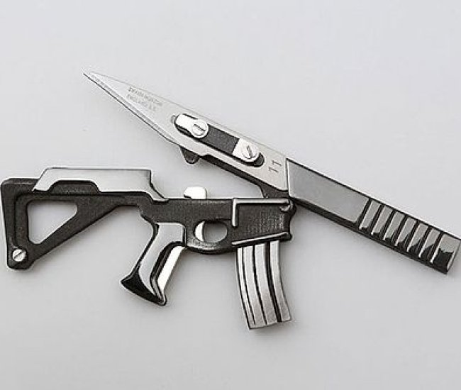 Folding Scalpel Blade Multi-Tool