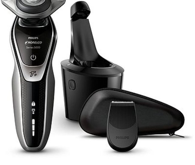 Philips Norelco Electric Shaver 5750